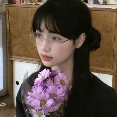 小黄花青草地